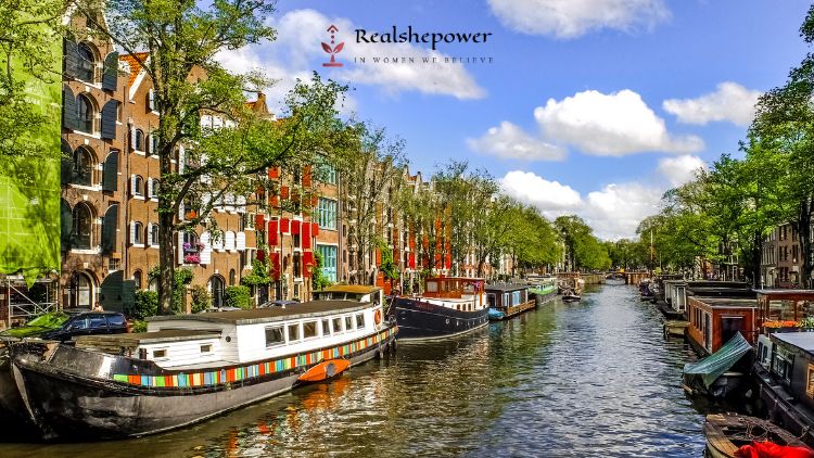 5 Reasons Why Amsterdam Should Be On Every Traveller'S Bucket List