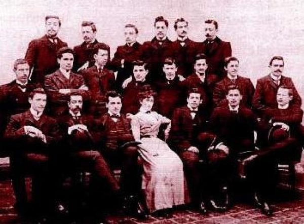 Paulina Luisi Poses With Her Classmates, All Men.
