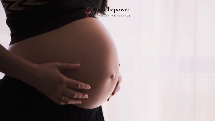 Japan Will End The “Discriminatory” Ban On Pregnant Women Getting Remarried