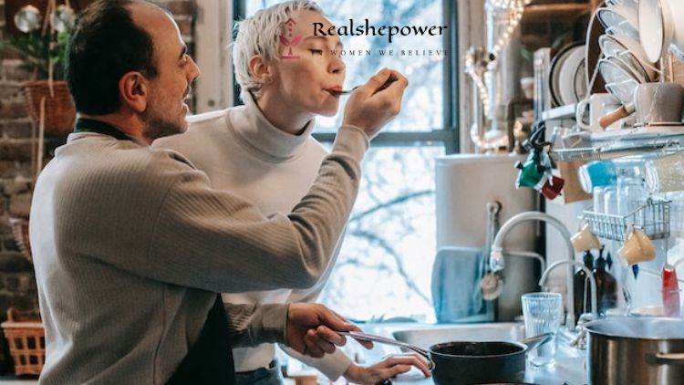 Bring Back The Romance: 10 Old-School Ideas For An Unforgettable Valentine'S Day 3 Cook A Fancy Dinner Together Rsp