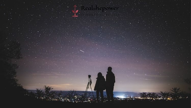 Bring Back The Romance: 10 Old-School Ideas For An Unforgettable Valentine'S Day 10 Stargazing Rsp