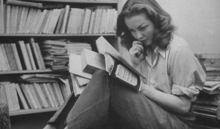 The Bell Jar By Sylvia Plath – A Profound Exploration Of Mental Health And Femininity