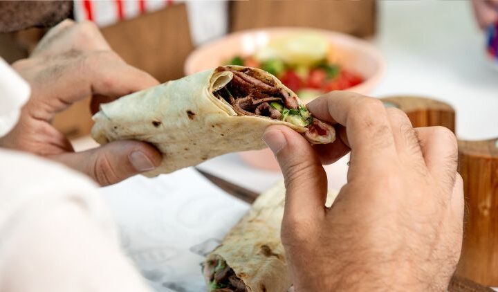 19-Year-Old Dies After Eating Chicken Shawarma In Mumbai, Food Vendors Arrested