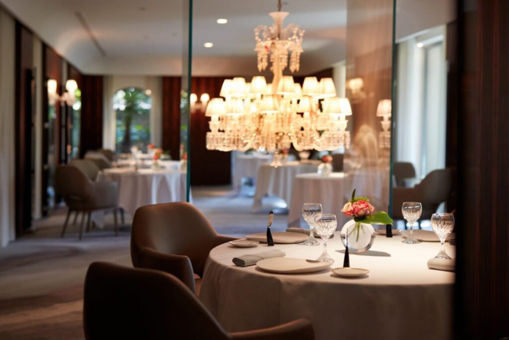 Dining In Luxury: 10 Most Expensive Restaurants In The World 4 Maison Pic Interior