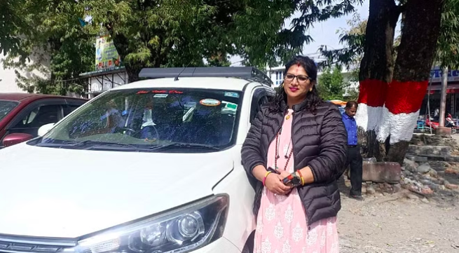 When Her Husband'S Illness Threatened Her Family'S Well-Being, Rekha Pandey, A Double Ma And Llb Graduate, Defied Societal Norms And Took Up Taxi Driving.