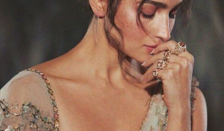 Alia Bhatt Wows At Met Gala 2024 With Dreamy Sabyasachi Saree