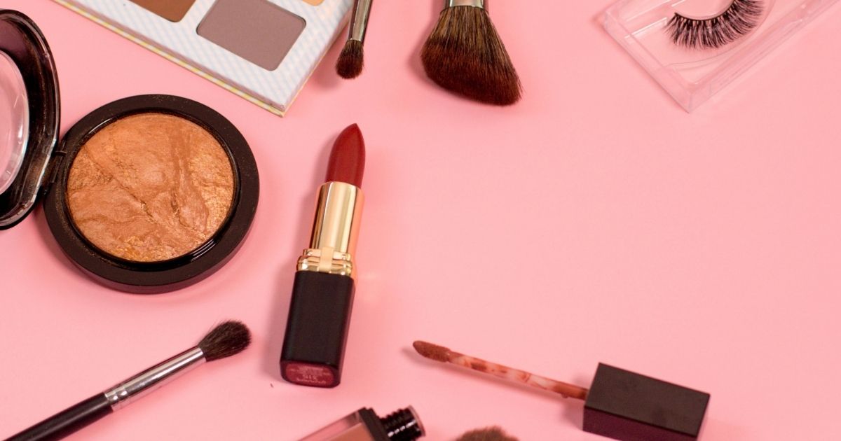 7 Essential Indian Beauty Products For Every Woman’s Kit
