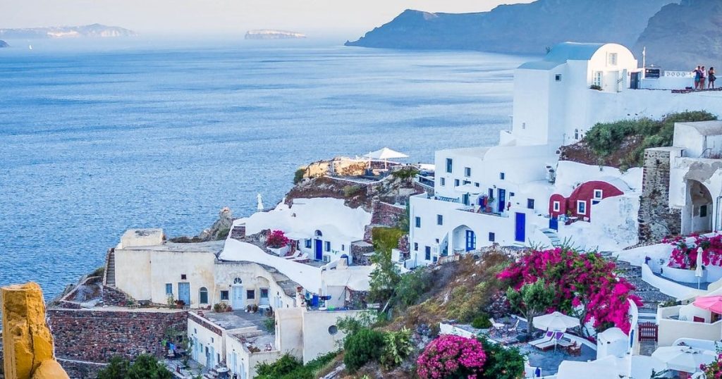 5 Best Romantic Places To Visit In Europe: A Dreamy Escape For Couples 4 Santorini, Greece: The Island Of Sunsets