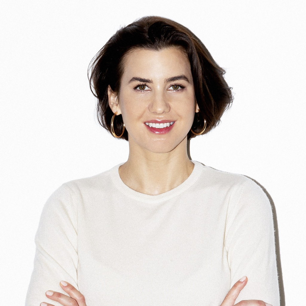 Hailey Bieber’s Skincare Brand Rhode: A Simple Guide To Her $1.44 Billion Beauty Empire In 2025 2 Image 6