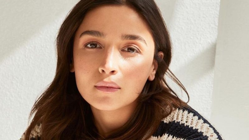 Alia Bhatt’s No-Makeup Glow: What Actually Makes It Work