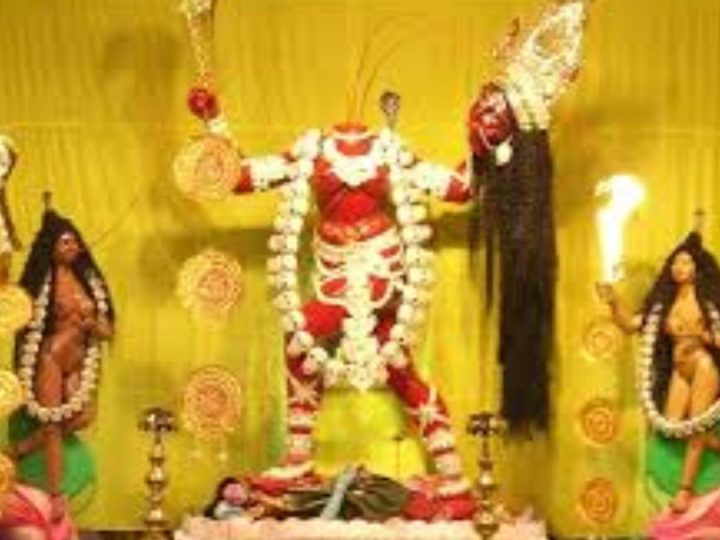 The Divine Mystery Of Maa Chinnamasta: A Journey Of Faith And Surrender