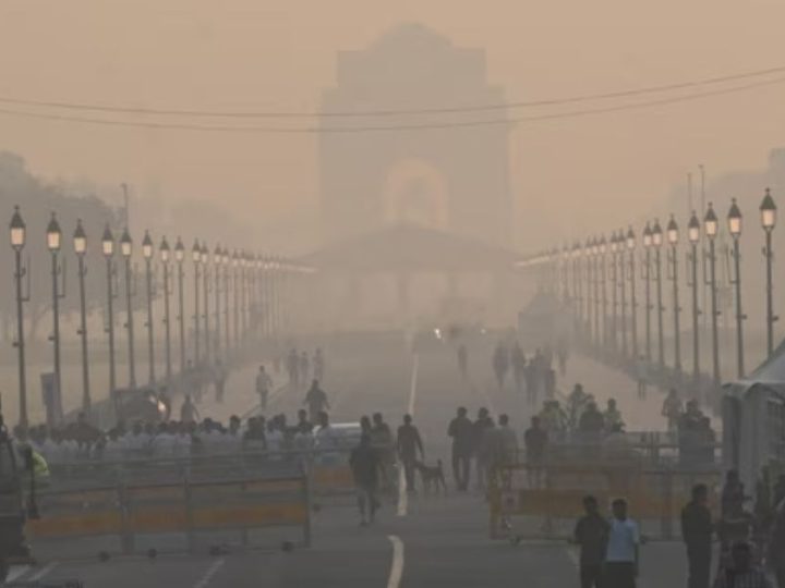 Air Quality Spike: Delhi Residents Woke Up To A Surprisingly Hazy Morning Today
