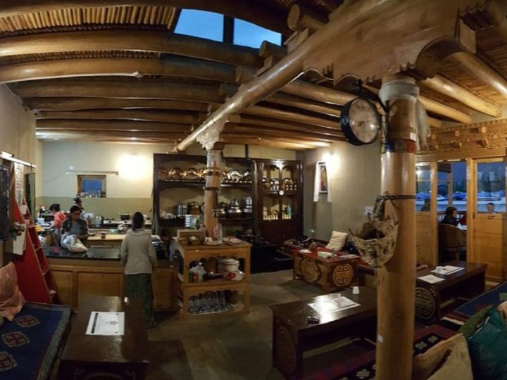 Best Restaurants In Leh 2026: Authentic Ladakhi Food Guide