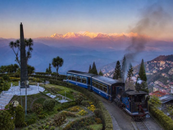 Travel To Darjeeling The Queen Of The Hills
