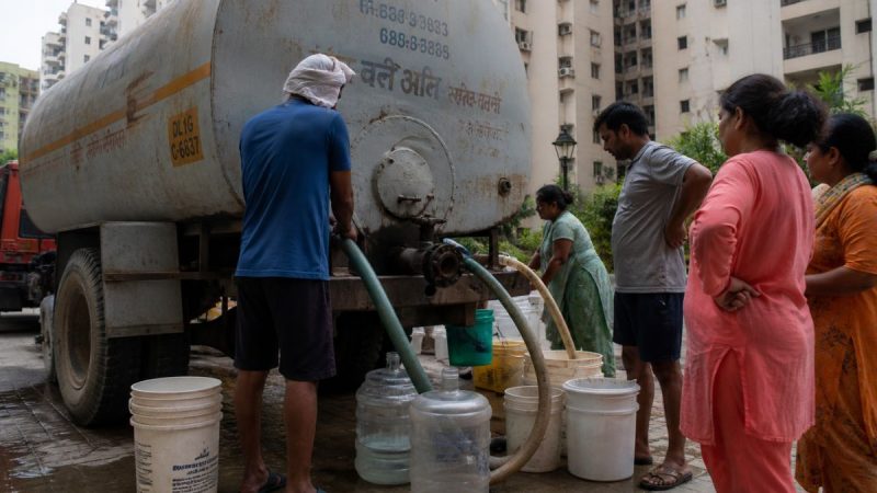 Noida’s Dry Summer: High-Rise Residents Left Parched Amidst Soaring Temperatures