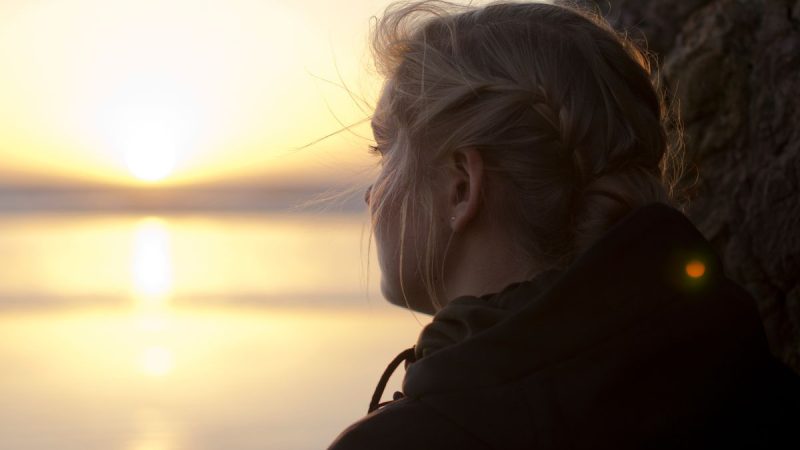 10 Signs You’Re Emotionally Strong (And Why It Scares People)
