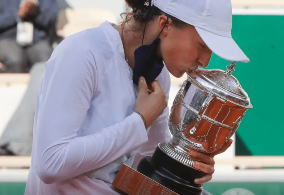 Iga Świątek Became The First Polish Player To Win A Grand Slam Singles Title 1 Iga Świątek Became The First Polish Player To Win A Grand Slam Singles Title
