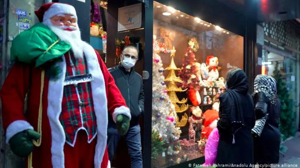 Merry Christmas From The Cities Of Iran 3 Screen Shot 2020 12 27 At 9.21.22 Am