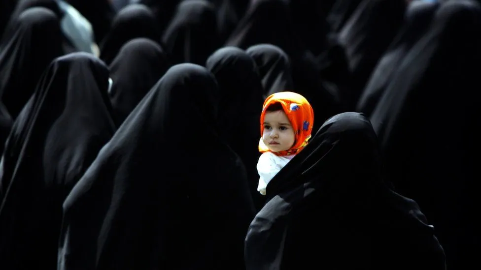 Iranian Women Through History 12 105373951 Hi048690453