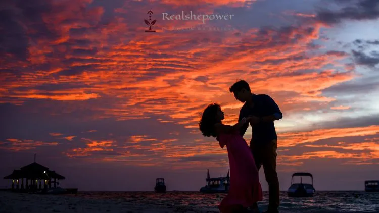 8 People Tell How They Found Love On Dating App 2 Dating App