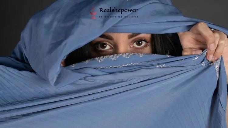 Taliban Says Afghan Women Can’t Leave Kabul