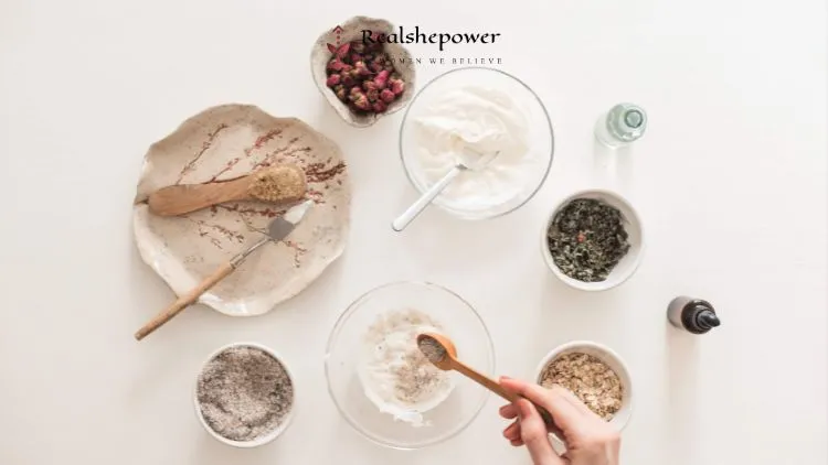 7 Easy Home Made Face Packs For Glowing Skin, But Without Spending A Dime 4 7 Easy Home Made Face Packs For Glowing Skin, But Without Spending A Dime