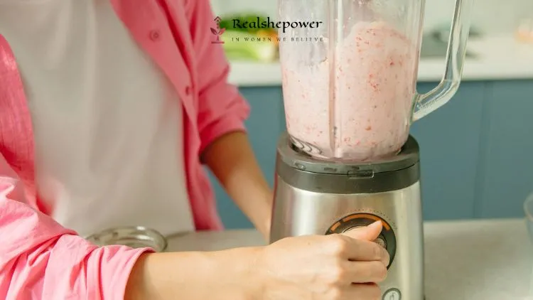 5 Super Easy Weight Loss Smoothies 3 Blend