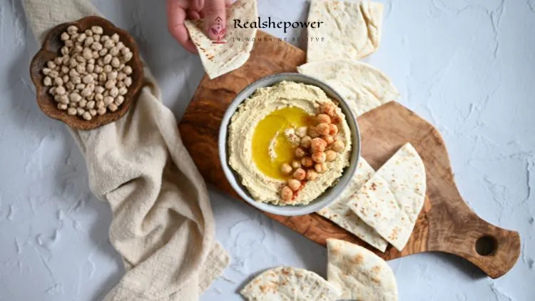 Hummus And Pita Bread Recipe To Satisfy Your Mediterranean Cravings