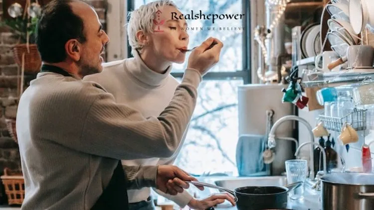 Bring Back The Romance: 10 Old-School Ideas For An Unforgettable Valentine'S Day 3 Cook A Fancy Dinner Together Rsp