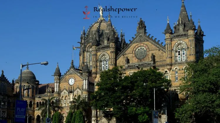 Colaba In A Day: A Guide To Mumbai'S Iconic And Hidden Gems 4 Chhatrapati Shivaji Terminus (Cst)