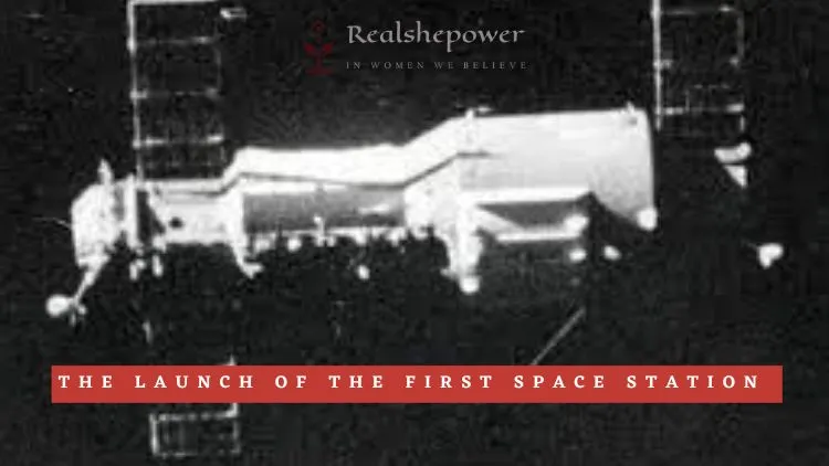 Spaceships: Voyaging Beyond The Blue, Into The Great Unknown 3 First Space Station Rsp 2