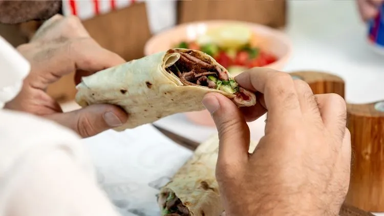 19-Year-Old Dies After Eating Chicken Shawarma In Mumbai, Food Vendors Arrested