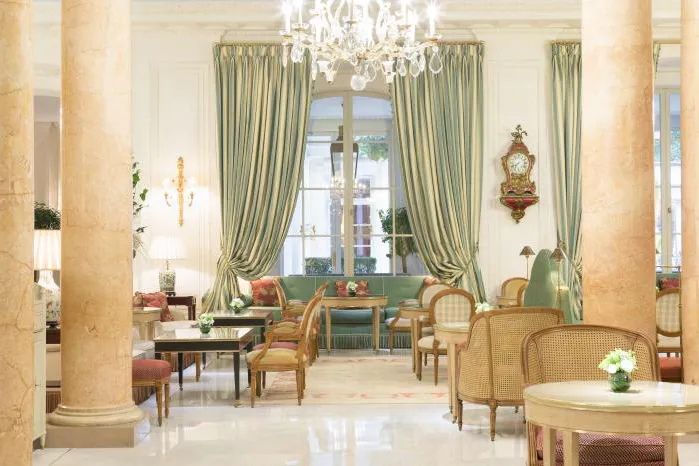 5 Dreamy Luxury Hotels For An Unforgettable Escape 5 Hotel Le Bristol, Paris, France: