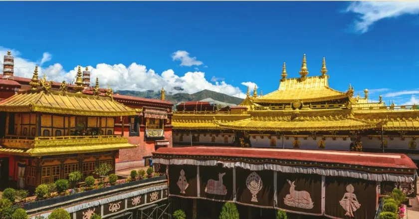 Transform Your Life: Top 10 Buddhist Pilgrimage Destinations 9 Jokhang Temple, Tibet