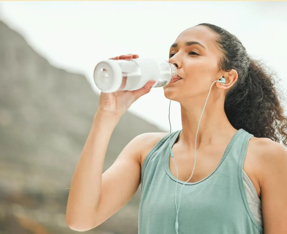 The Lazy Girl'S Guide To Weight Loss: Real Results, Minimal Effort (10 Quick Tips) 3 Make Water Your Bff