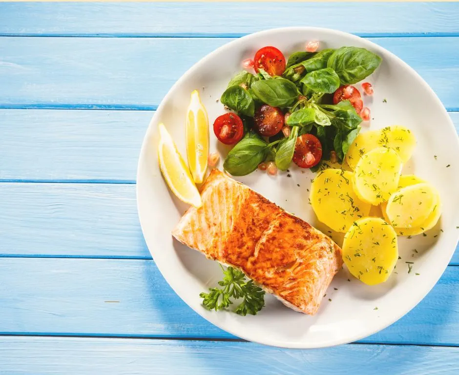The Lazy Girl'S Guide To Weight Loss: Real Results, Minimal Effort (10 Quick Tips) 4 Use Smaller Plates