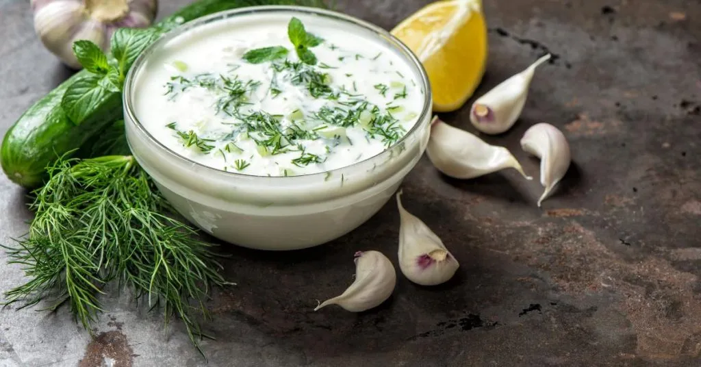 10 Surprising Benefits Of Eating Raw Garlic For Women: A Natural Powerhouse 3 Garlic Dip