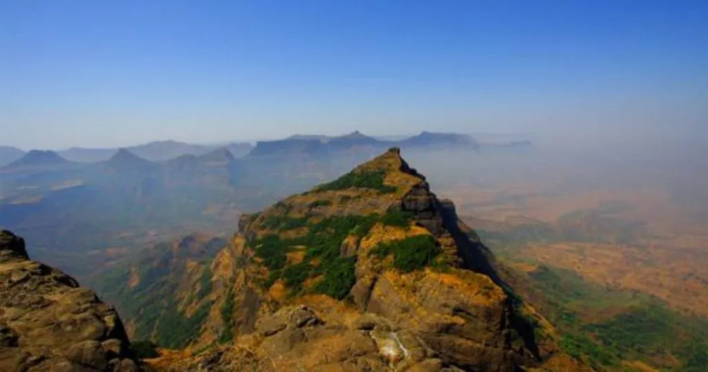 Harishchandragad Trek, Maharashtra: A Guide For Adventurers 2 Taramati Peak