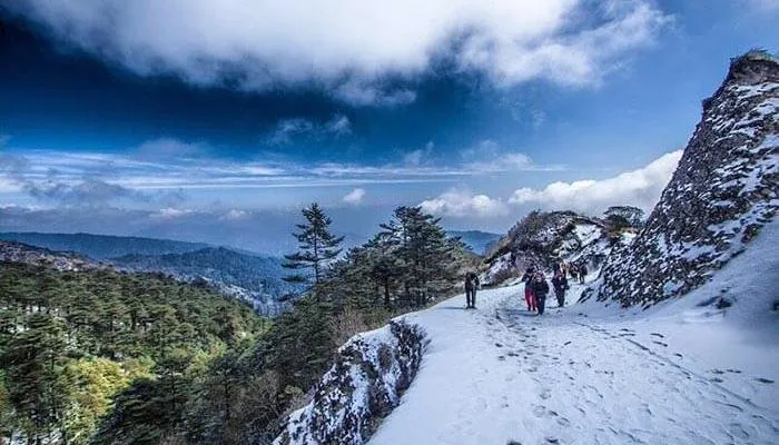 8 Unexplored Adventure Destinations In India For Thrill Seekers 3 Sandakphu, West Bengal