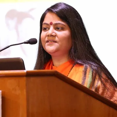 Highly Educated Monks Preaching Sanatan Dharma In English 4 Sadhvi Deepika Bharti