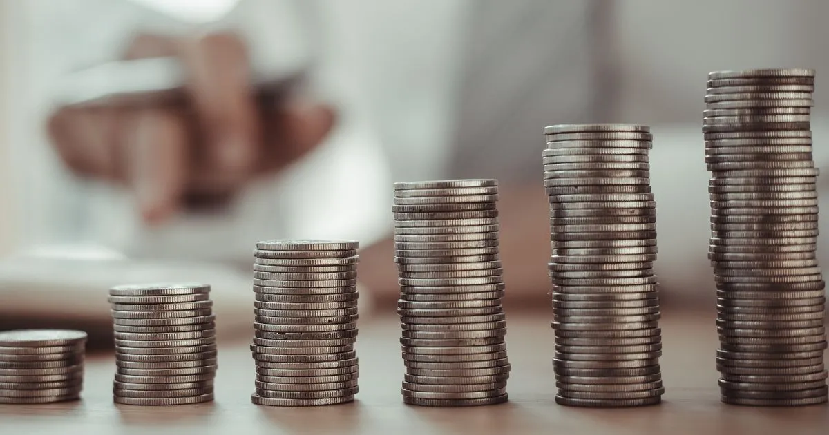 Top 7 Ways To Save And Invest Money For Women