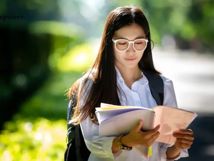 College Girl Survival Guide: Slay, Study &Amp; Stay Sane!