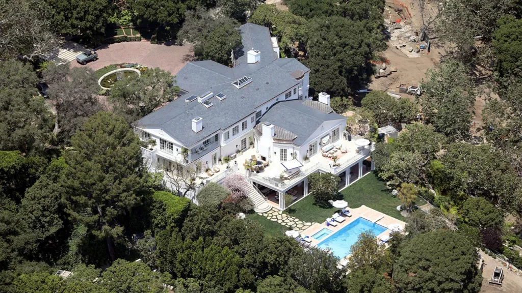 10 Most Expensive Things Owned By People Around The World: A Glimpse Into Extravagant Luxury 5 Image 1
