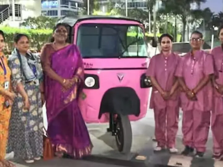 Delhi’s Pink E-Rickshaws: The Surprising Way Women Are Taking Charge!