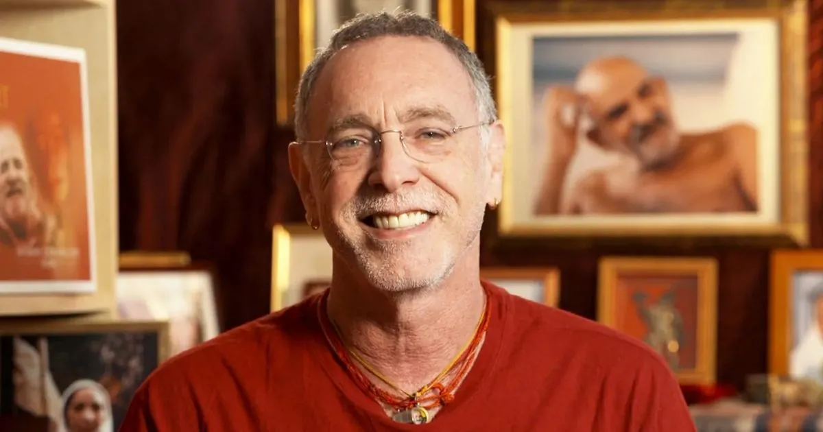 Krishna Das And The Divine Dance With Neem Karoli Baba: A Journey Of Song And Surrender 1 Krishna Das And The Divine Dance With Neem Karoli Baba: A Journey Of Song And Surrender