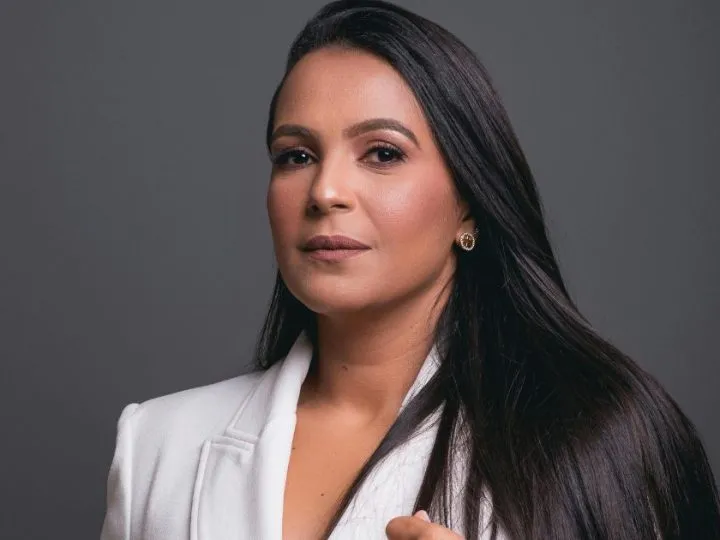The Confidence Gap In Indian Women: How Society Trains Self-Doubt Early