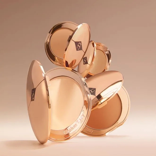 Charlotte Tilbury Review: I Tried The Cult Products So You Don’t Have To Romanticise Them 2 Everything Is Rose-Gold, Softly Curved, And Named Like It’s Flirting With You. Nothing Screams. Nothing Offends. Everything Whispers, “You Look Better Already.”