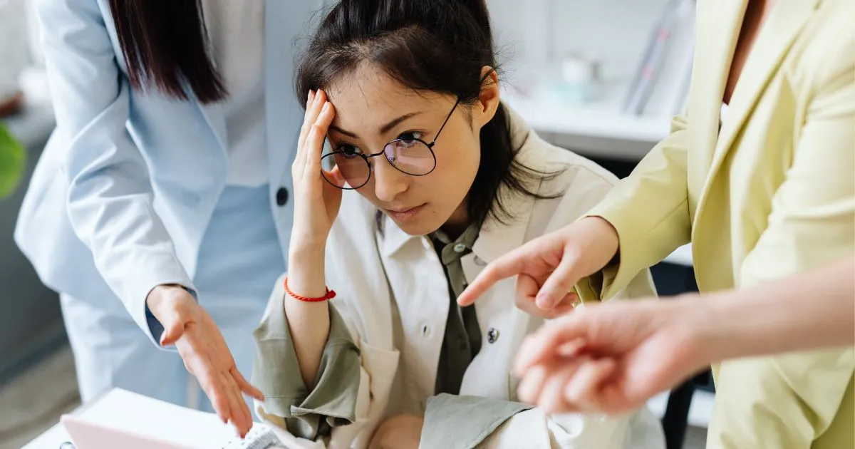 Why Women Lose Power When They Over-Explain — A Psychology Breakdown 1 Why Women Lose Power When They Over-Explain — A Psychology Breakdown