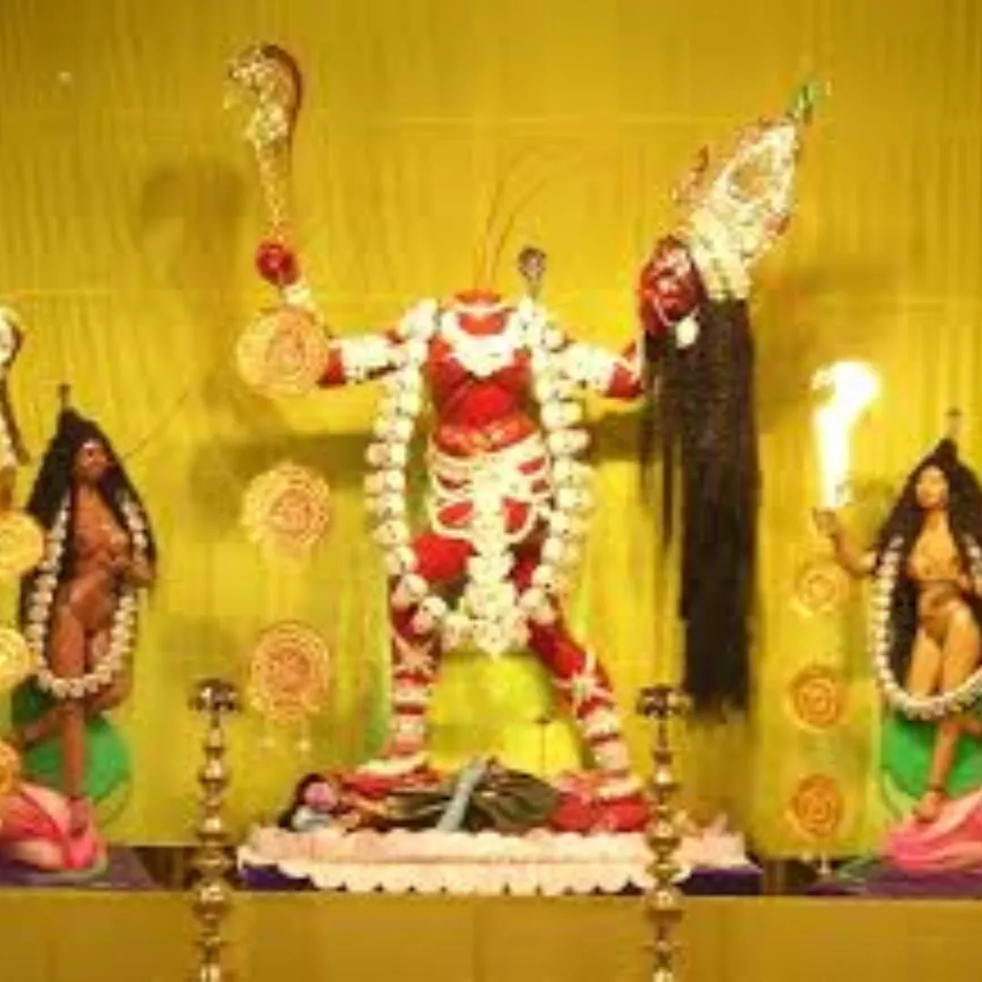 The Divine Mystery Of Maa Chinnamasta: A Journey Of Faith And Surrender 1 The Divine Mystery Of Maa Chinnamasta: A Journey Of Faith And Surrender
