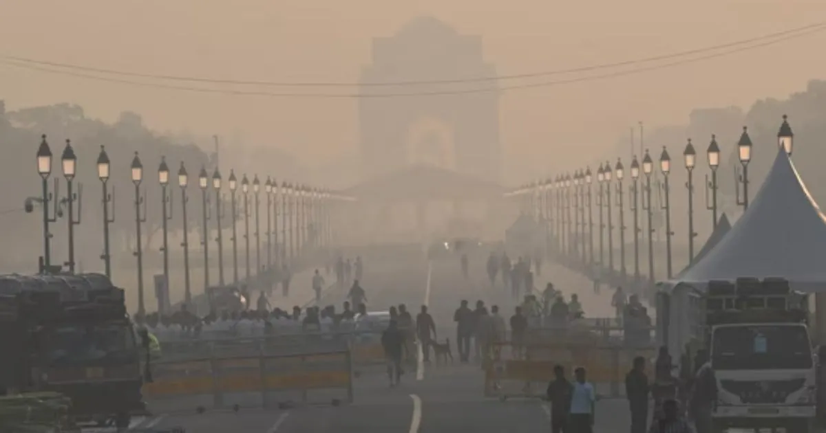 Air Quality Spike: Delhi Residents Woke Up To A Surprisingly Hazy Morning Today